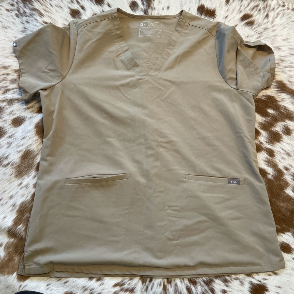 FIGS top tan - limited edition
